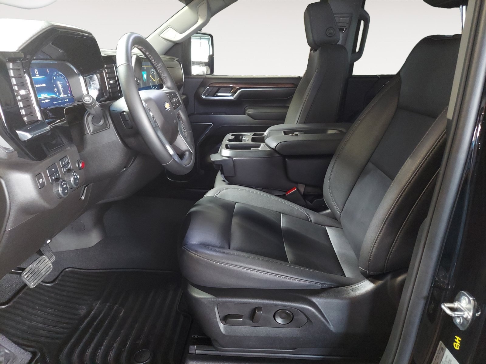 Used 2024 Black Chevrolet LT image 23