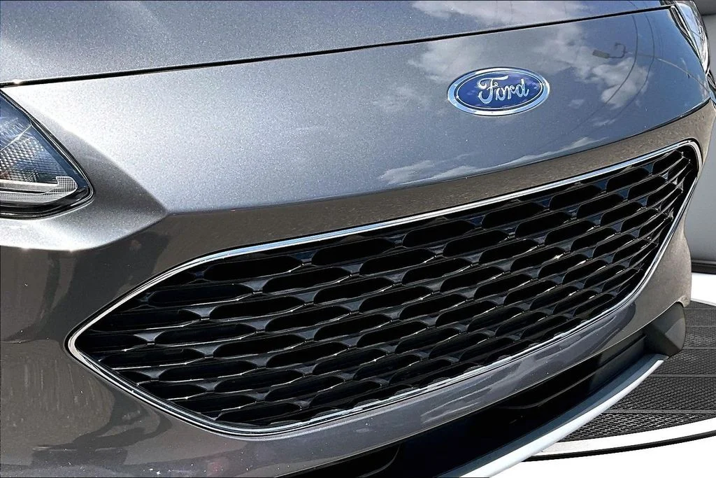 Certified Used 2022 Gray Ford SEL image 33