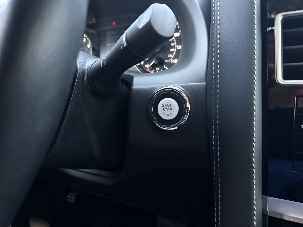 Used 2024 Silver Nissan SL image 19