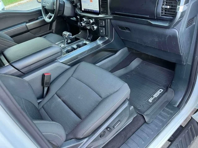 Certified Used 2023 Oxford White Ford XLT image 23