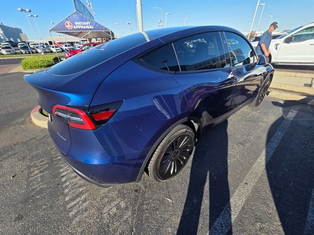 Used 2023  Tesla Long Range image 2
