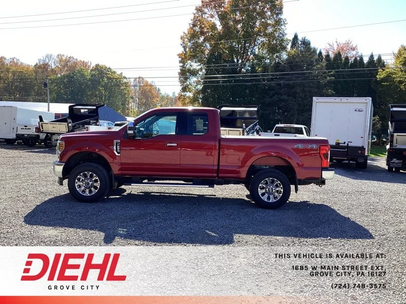 Used 2019 Red Ford XLT image 4