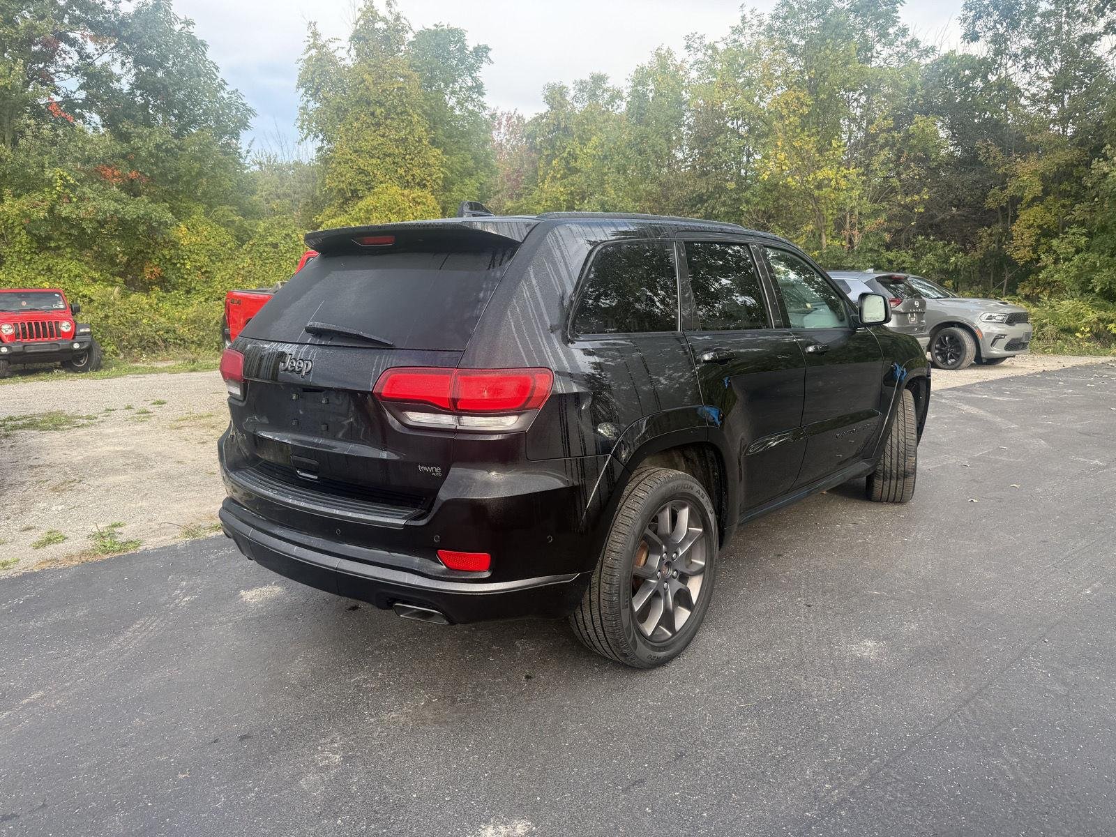 Used 2020 Diamond Black Crystal Pearlcoat Jeep High Altitude image 6