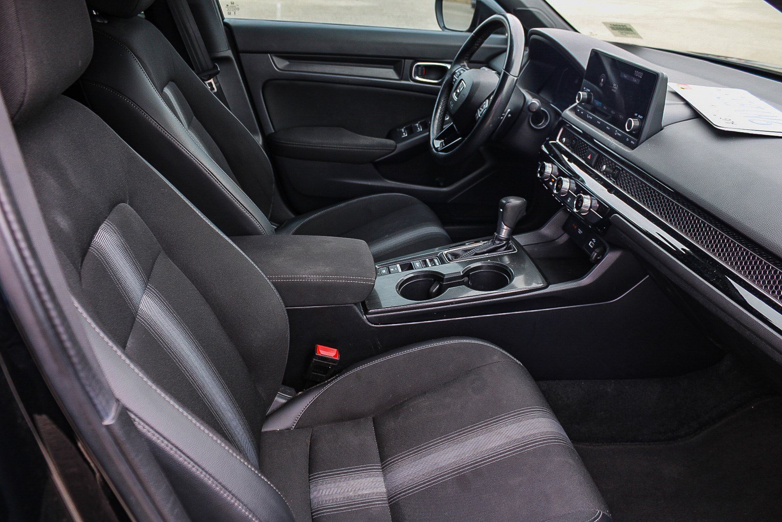 2024 Honda Civic Hatchback Sport - Photo 17