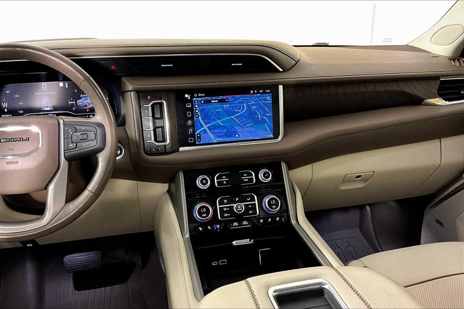 Used 2022 White Frost Tricoat GMC Denali image 7