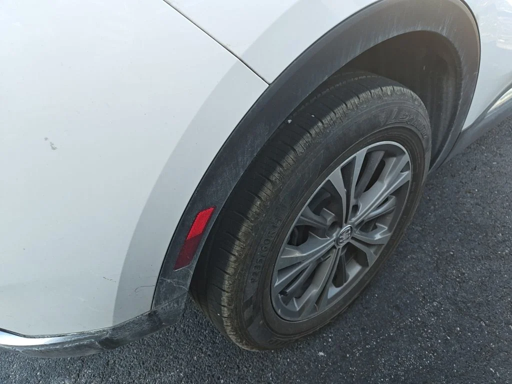 Used 2022 White Buick Preferred image 8