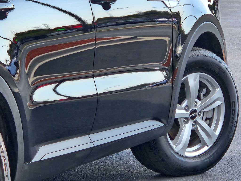 2024 Kia Sorento LX - Photo 19