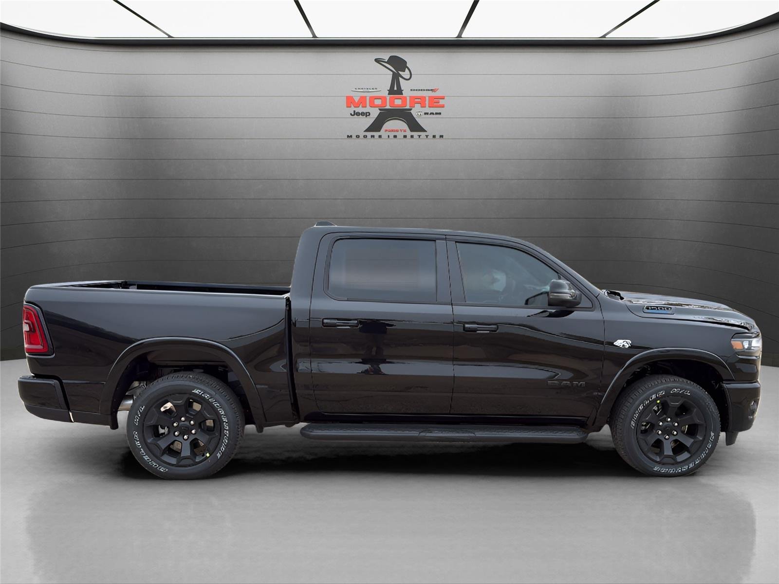 New 2026 Diamond Black Crystal Pearl-Coat Exterior Paint RAM Lone Star image 7