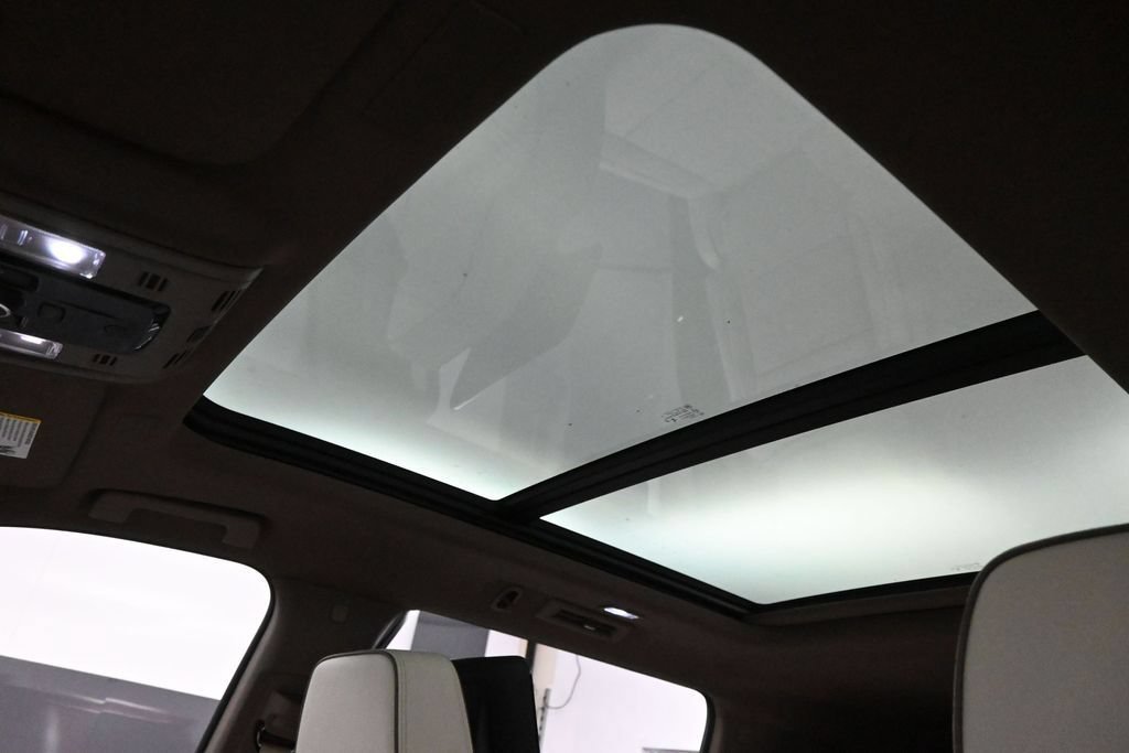 2026 GMC Yukon XL Denali - Photo 17