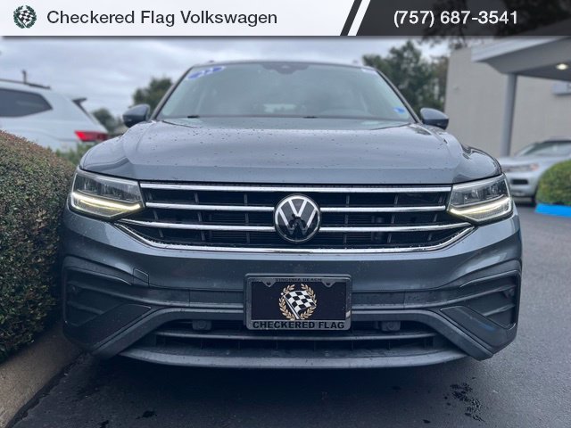 Used 2022 Platinum Gray Metallic Volkswagen 2.0T SE image 13