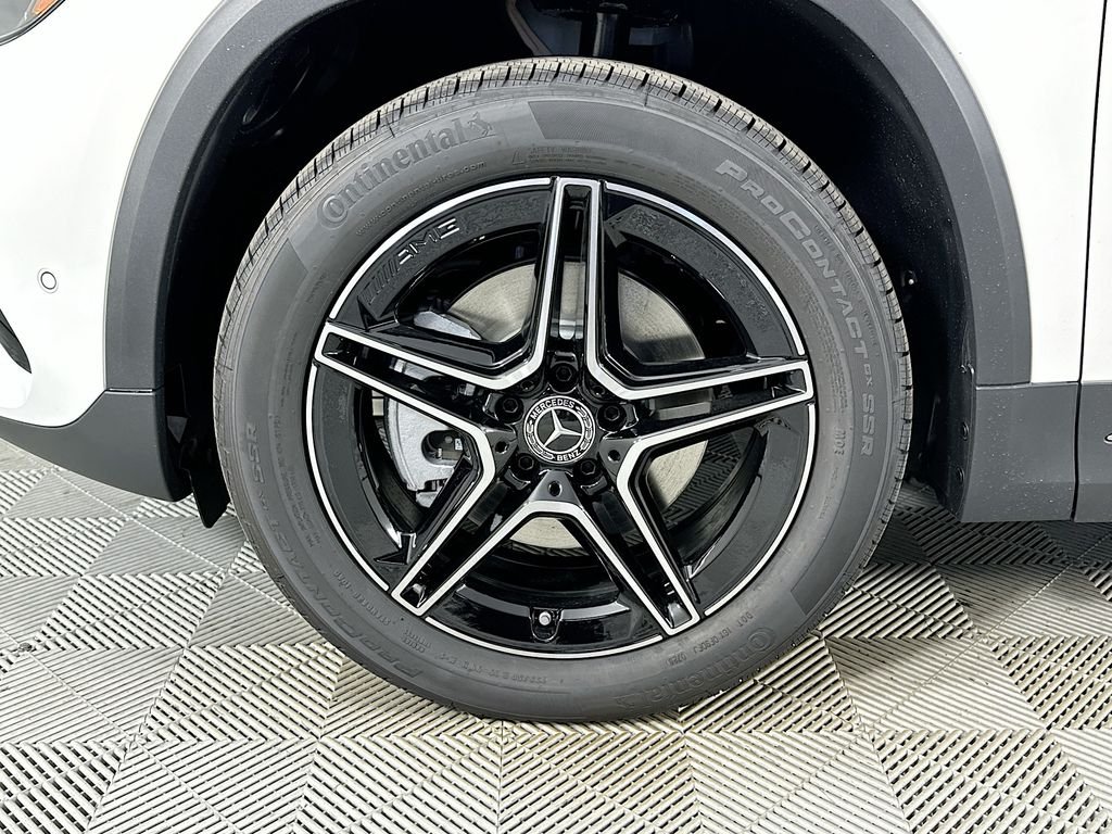 New 2026 Polar White Mercedes-Benz GLA 250 image 30