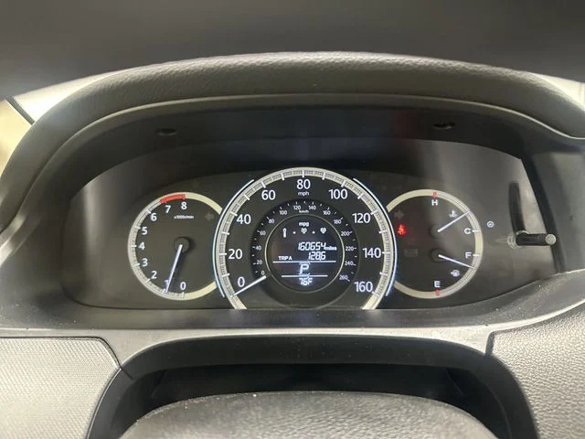 Used 2013 Basque Red Pearl II Honda LX image 18