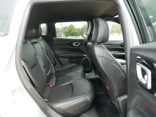 Used 2024 Silver Jeep Trailhawk image 18