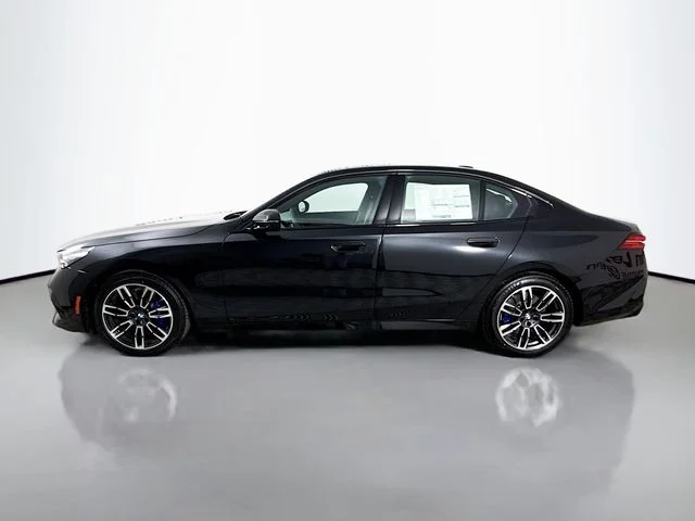 Used 2026 Black BMW 530i xDrive image 4