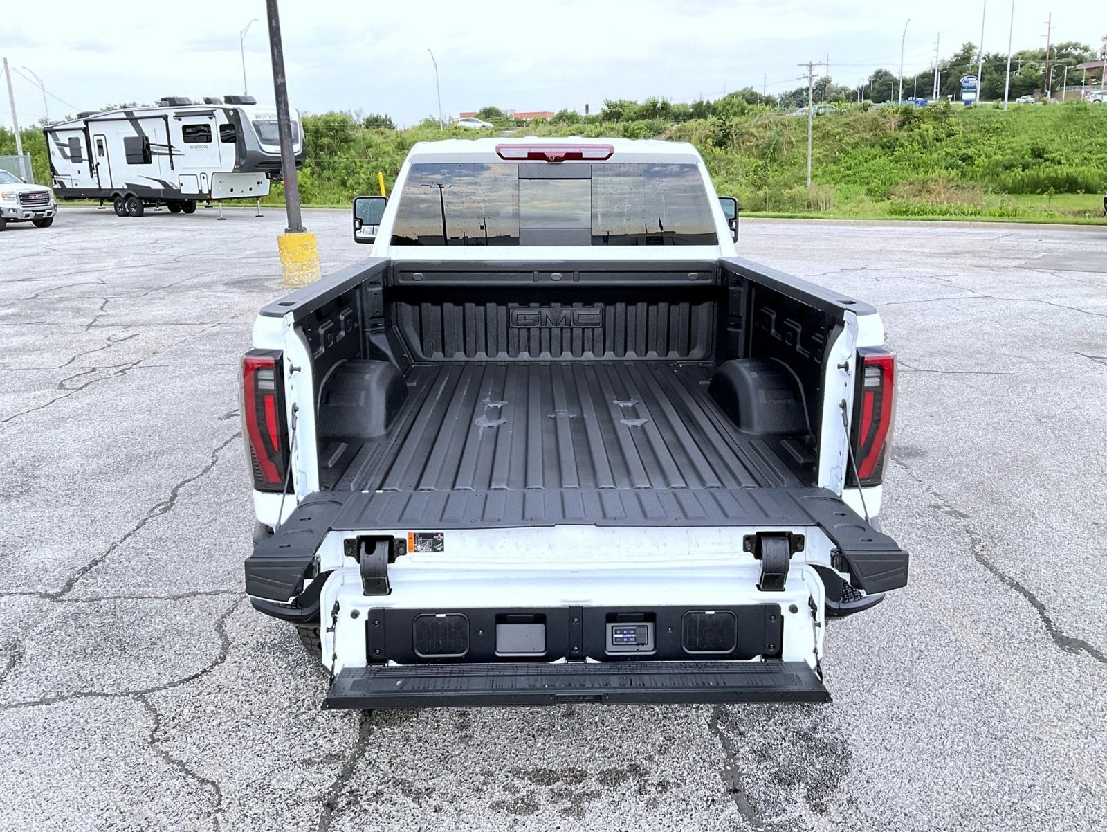 2026 GMC Sierra 2500HD AT4X - Photo 22