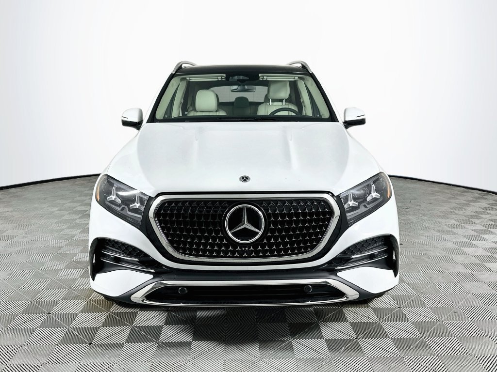 New 2027 MANUFAKTUR Moonlight White Metallic Mercedes-Benz GLE 450 image 35