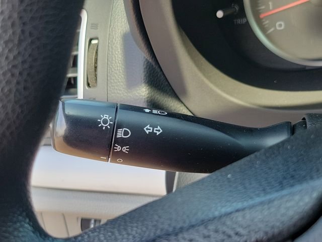 Used 2017 Gray Subaru 2.5i image 15