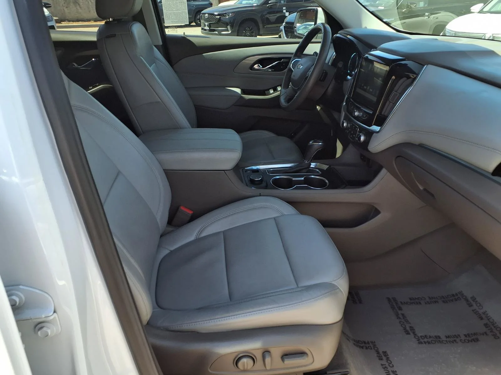 Used 2019 White Chevrolet 3LT image 23