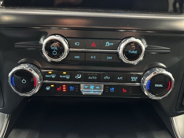 New 2025 Oxford White Ford Tremor® image 37