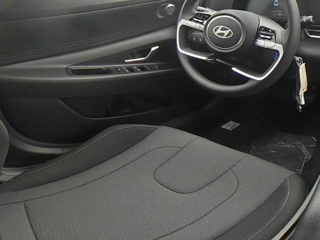 New 2026 Black Hyundai SE image 36