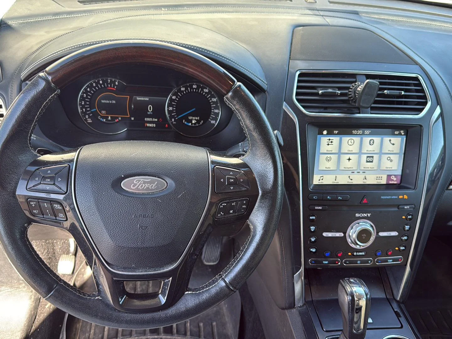 Used 2019 White Platinum Tri-Coat Metallic Ford Platinum image 18