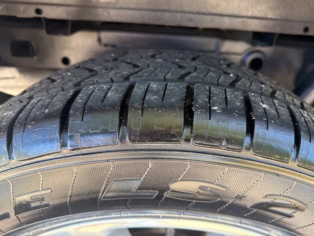 Used 2019  Ford XL image 42