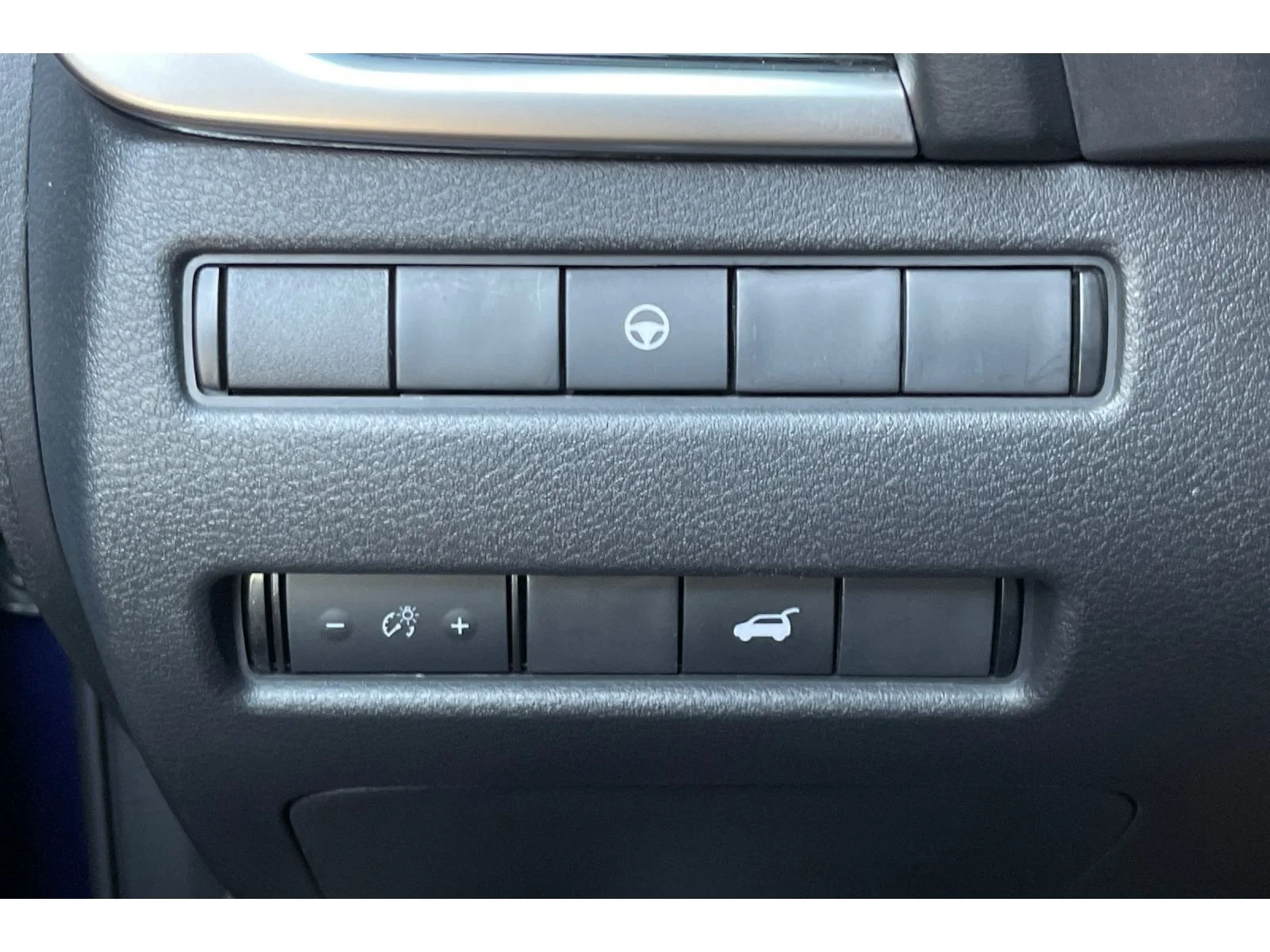 Used 2023 Caspian Blue Metallic Nissan SL image 41