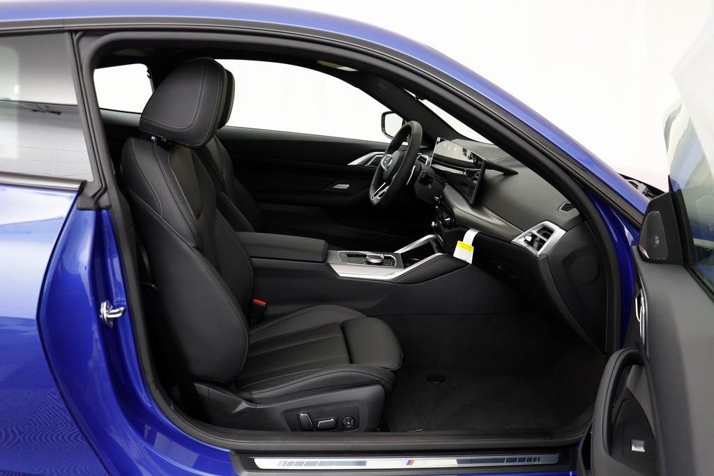2025 BMW 4 Series 430i - Photo 18