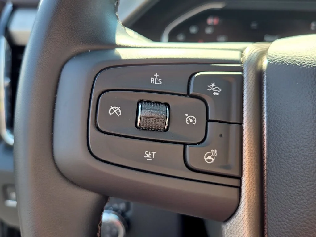 Used 2024 Sterling Metallic GMC Denali image 31
