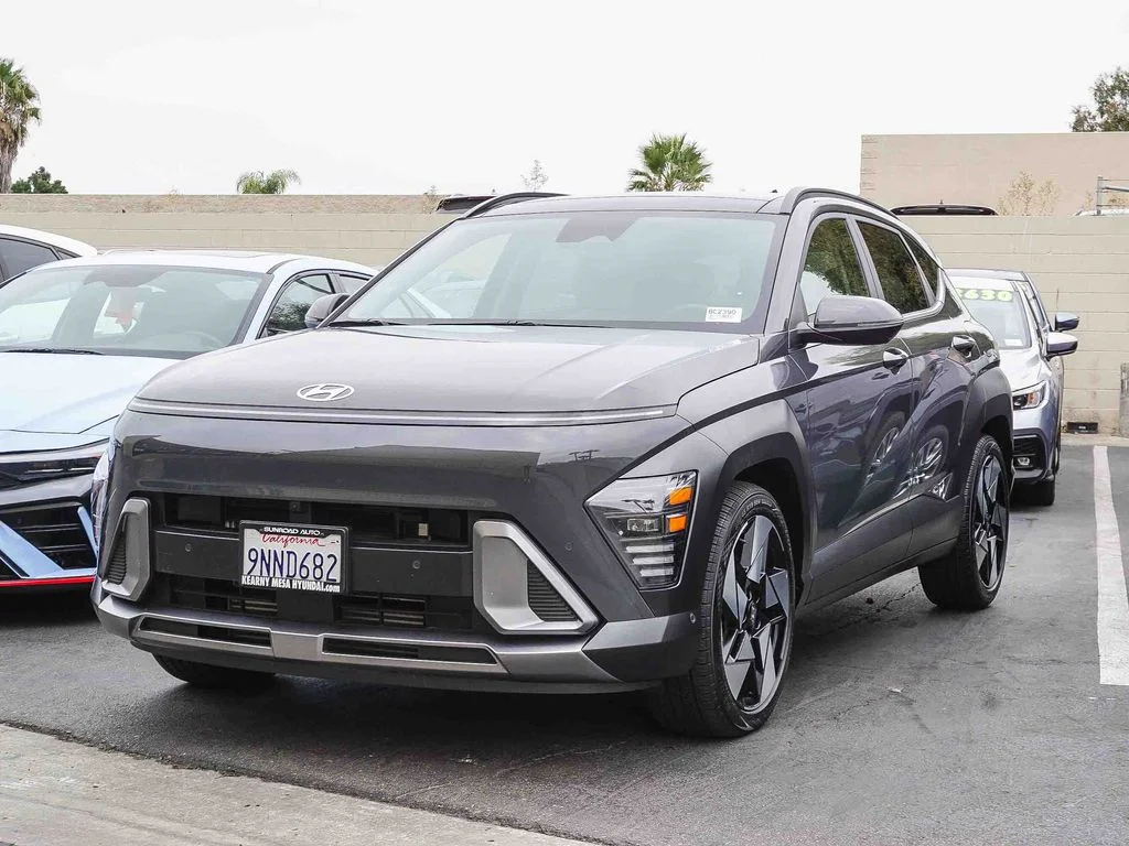 Used 2024 Gray Hyundai Limited image 3