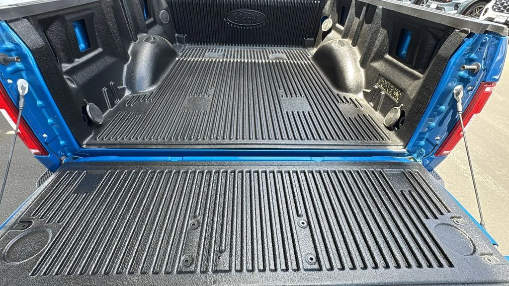 Certified Used 2020 Velocity Blue Metallic Ford XL image 26