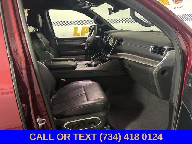 Used 2024 Velvet Jeep Series II image 26