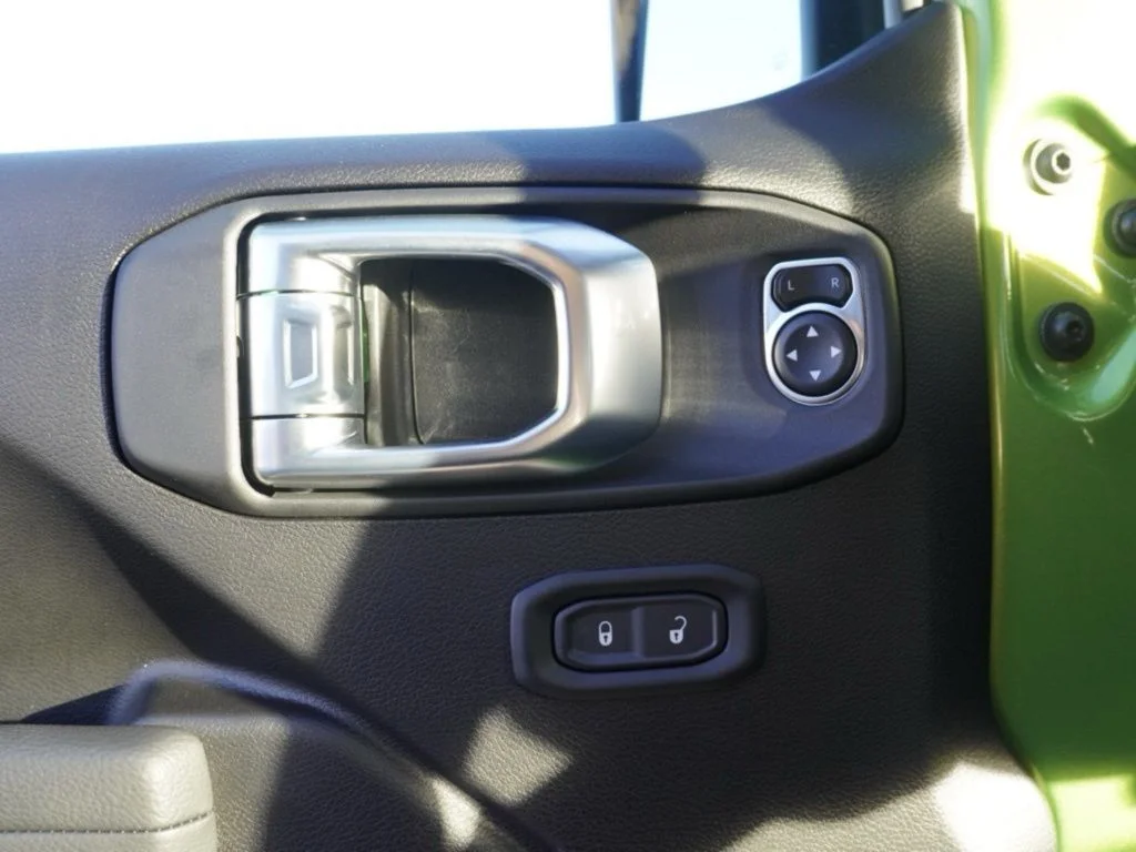 New 2026 Mojito Clearcoat Jeep Sport S image 11