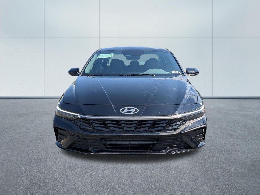 New 2026 Black Hyundai SEL Sport image 2