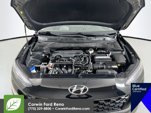 Used 2022 Ultra Black Hyundai SE image 32