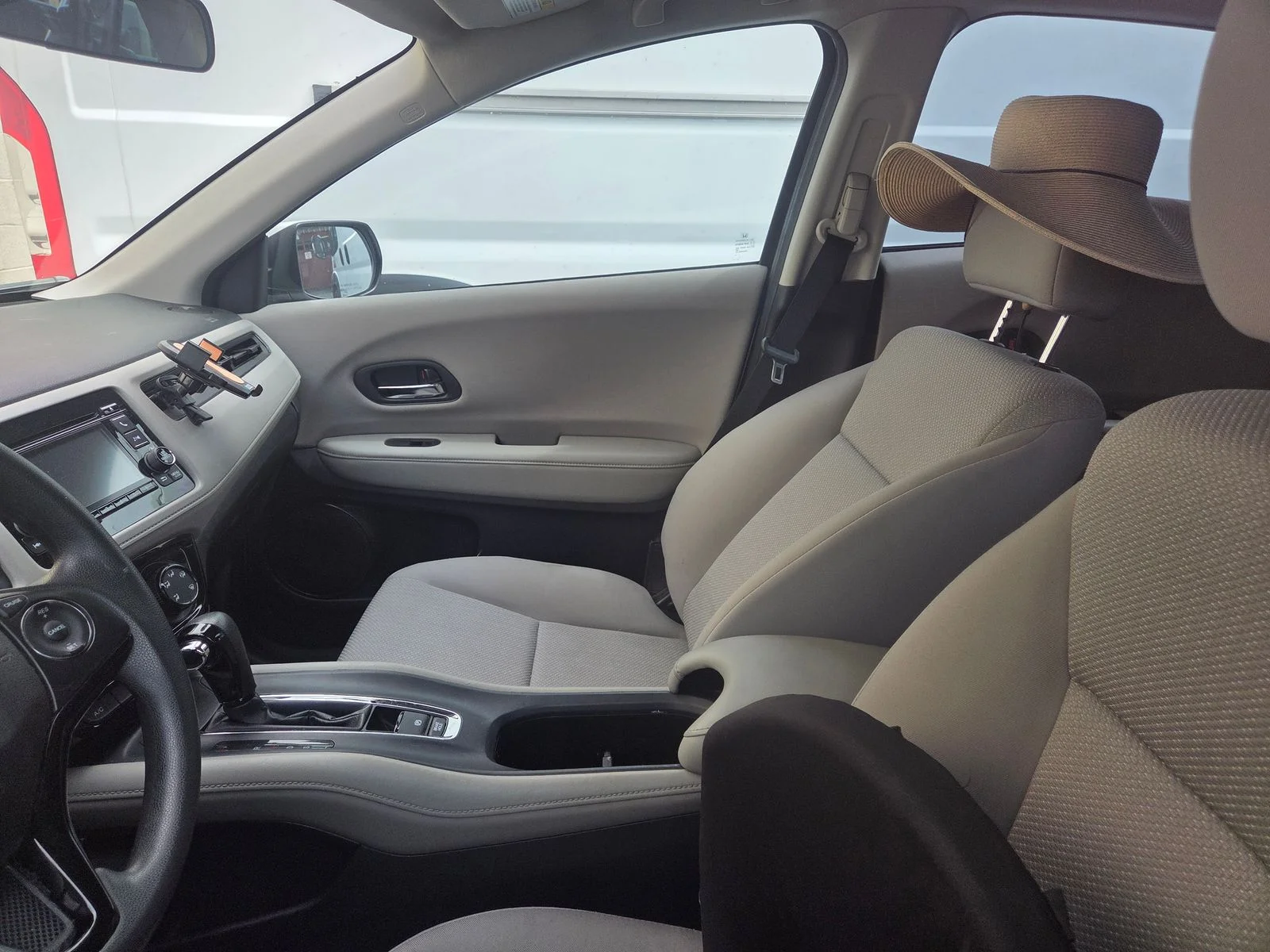 Used 2018 White Orchid Pearl Honda LX image 9