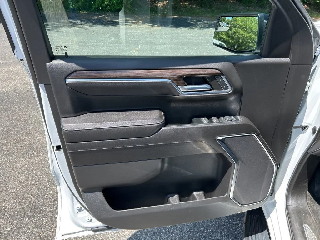 2023 Chevrolet Silverado 1500 RST - Photo 15