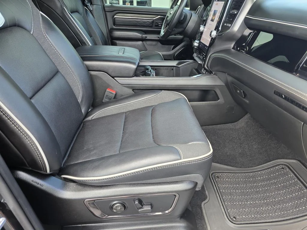 Used 2025 Diamond Black Crystal Pearlcoat Ram Limited image 22