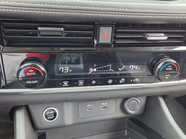 Used 2021 Silver Nissan SV image 19