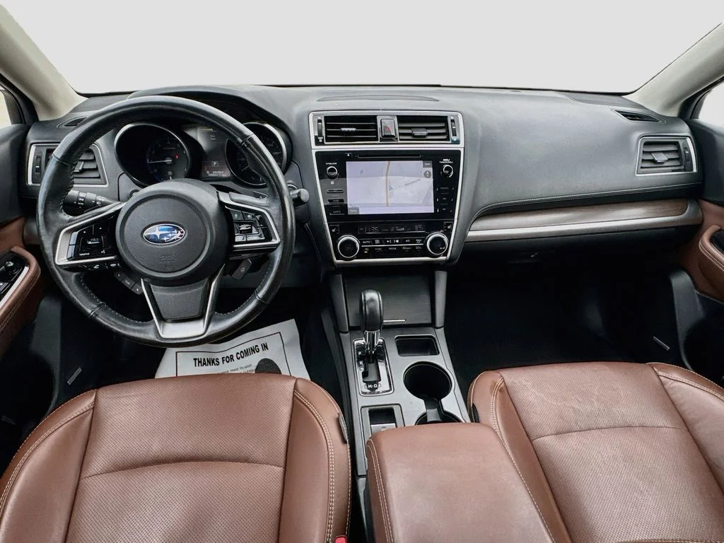 Used 2018 White Subaru 2.5i image 27