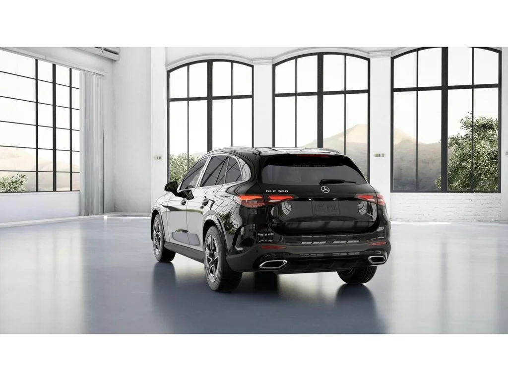 New 2027 Black Mercedes-Benz GLC 300 image 27