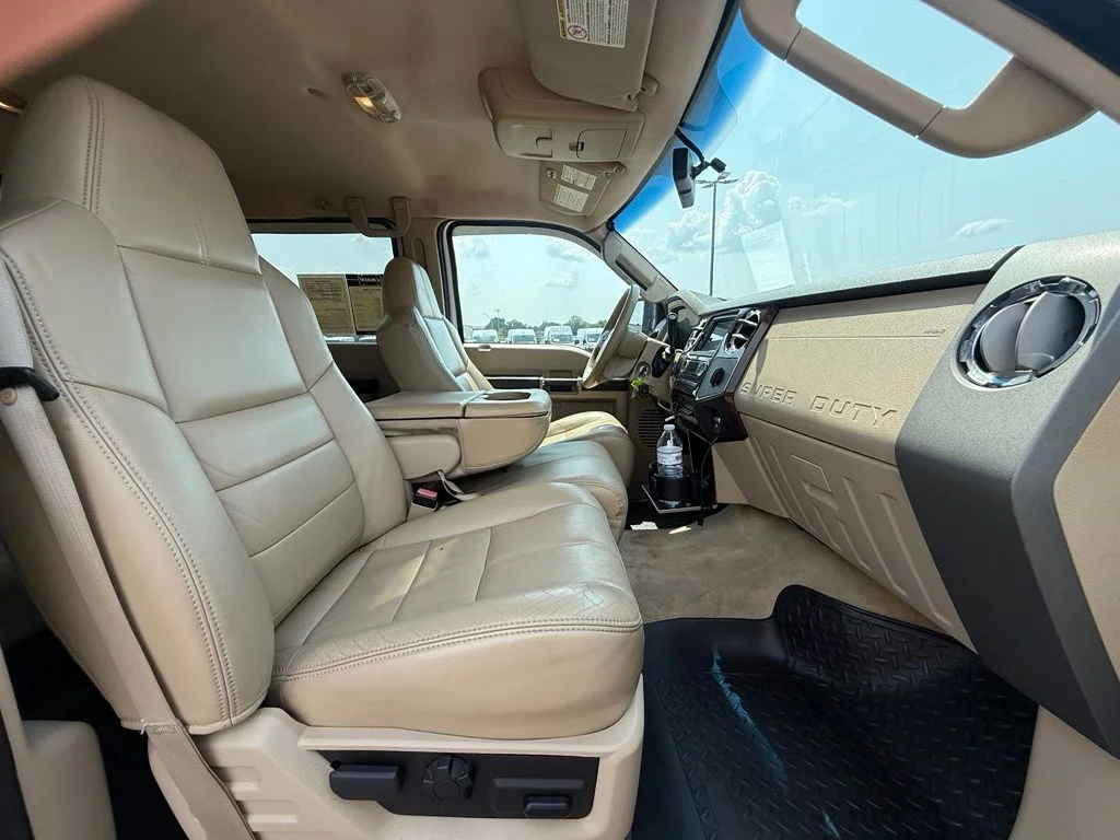 Used 2010  Ford  image 26