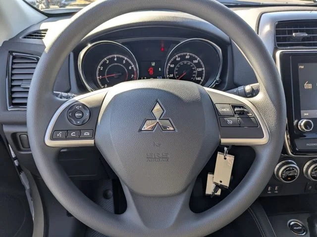 New 2026 White Mitsubishi ES image 30