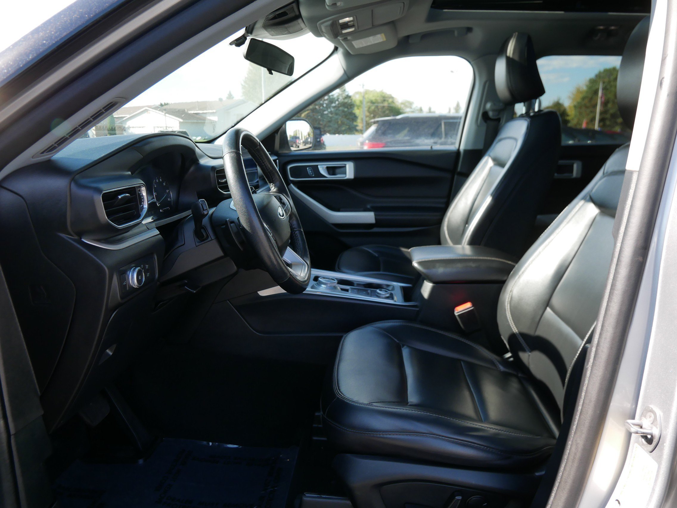 Used 2021 Iconic Silver Metallic Ford XLT image 10