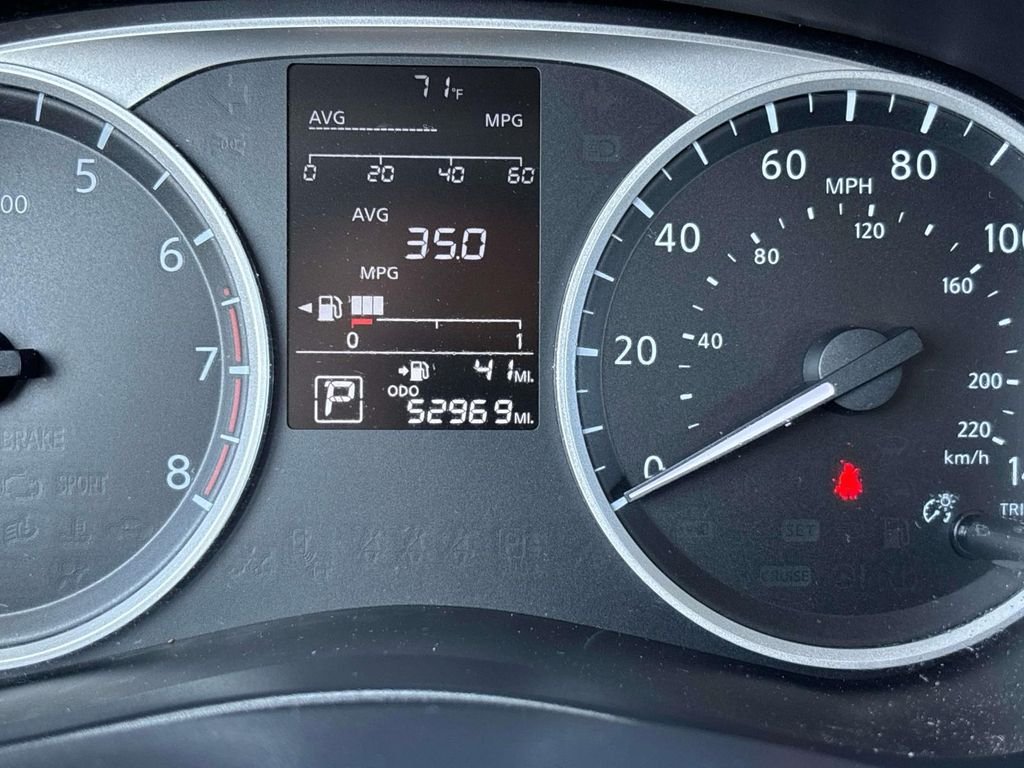 Used 2024 White Nissan S image 19