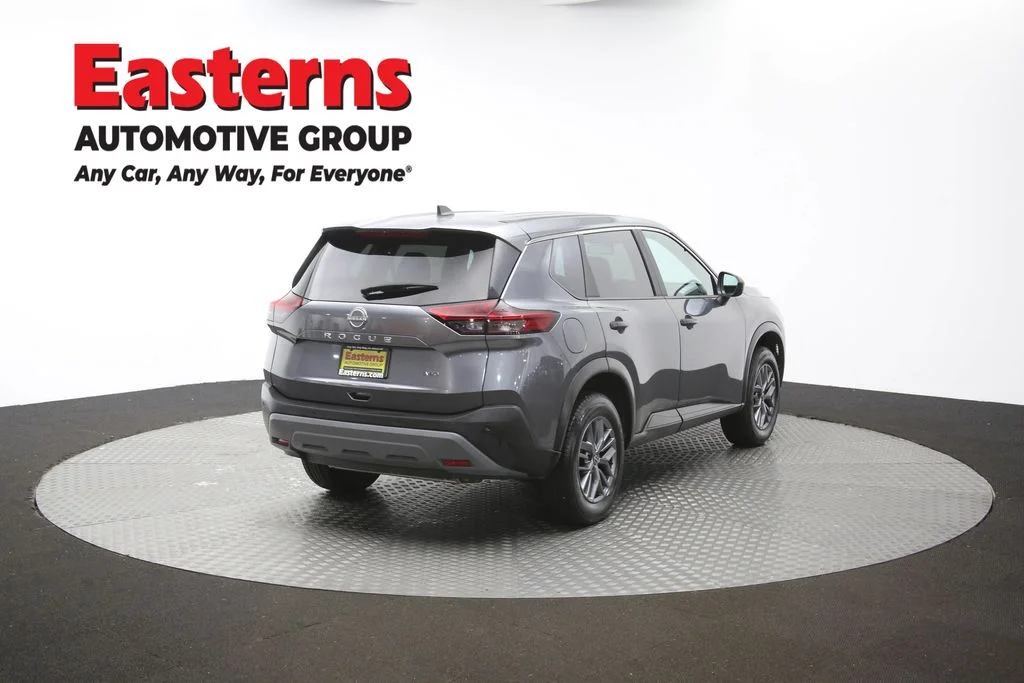 Used 2023 Gray Nissan S image 40