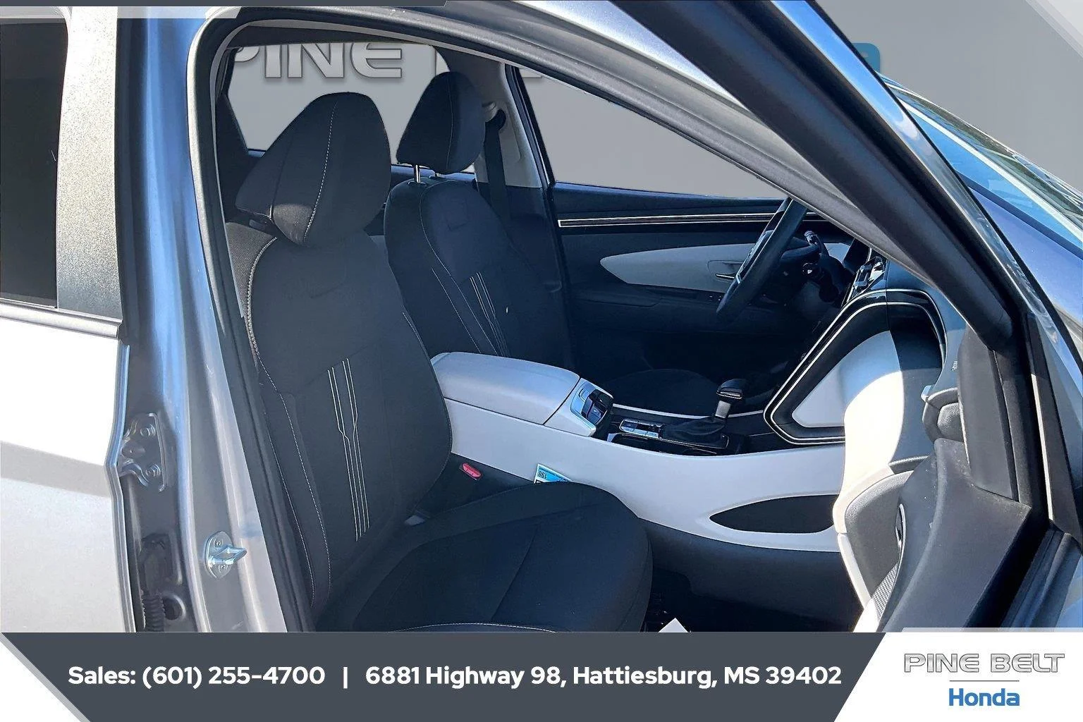 Used 2024 Shimmering Silver Hyundai SEL image 6