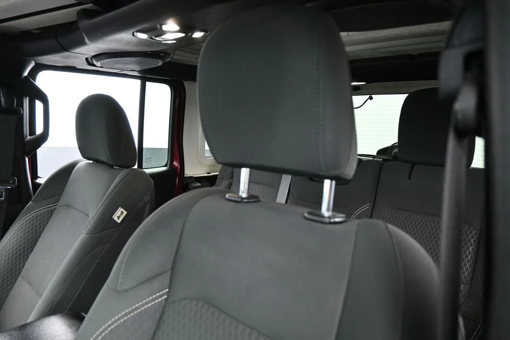Used 2021 Snazzberry Pearlcoat Jeep Unlimited Sport S image 14