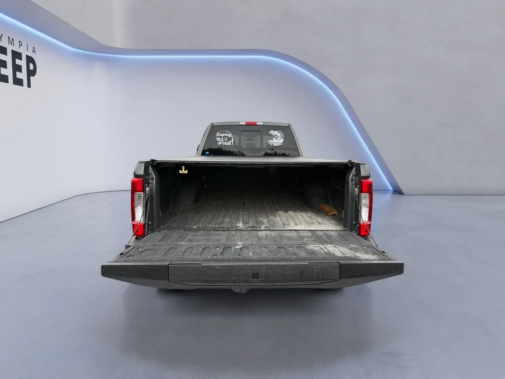 Used 2017  Ford Lariat image 20