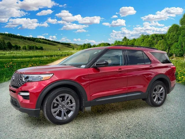 Certified Used 2023 Red Ford XLT image 2